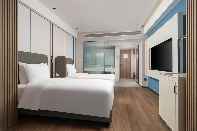Bedroom 18