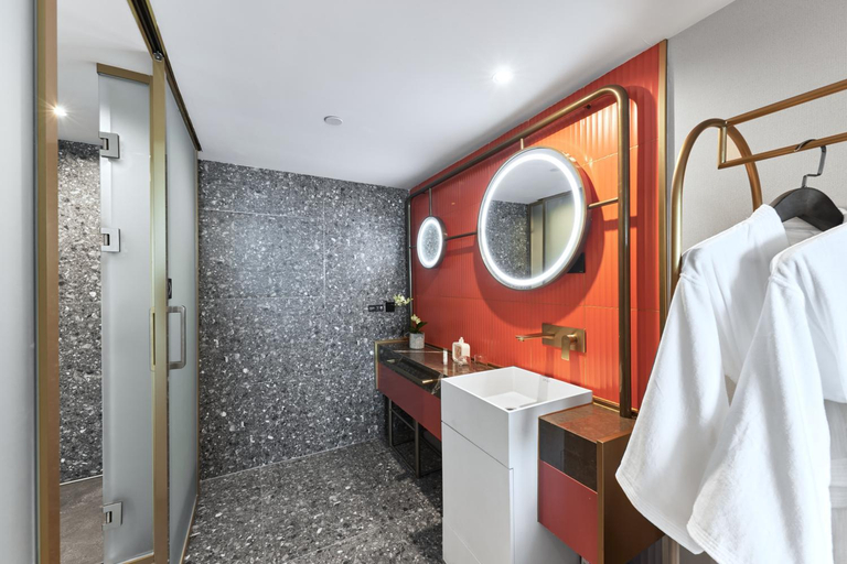 Bathroom 3, M·酒店(北京天安门广场前门地铁站店), Beijing