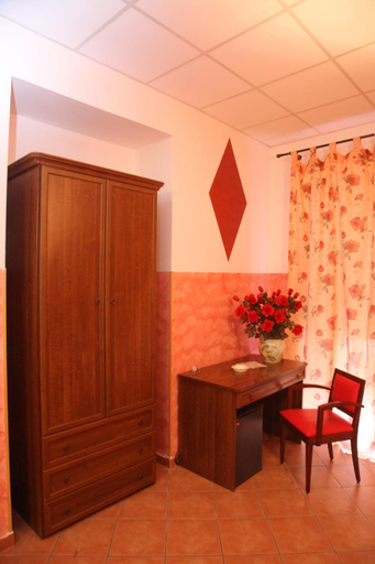 Others 5, B&B Rinascente, Cosenza