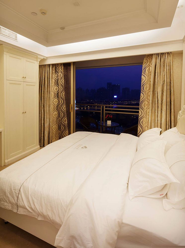 Bedroom 2, WAIFIDEN Guangzhou HaiZhu Square WanYi Apartment-Canton Fair Free Shuttle Bus, Guangzhou
