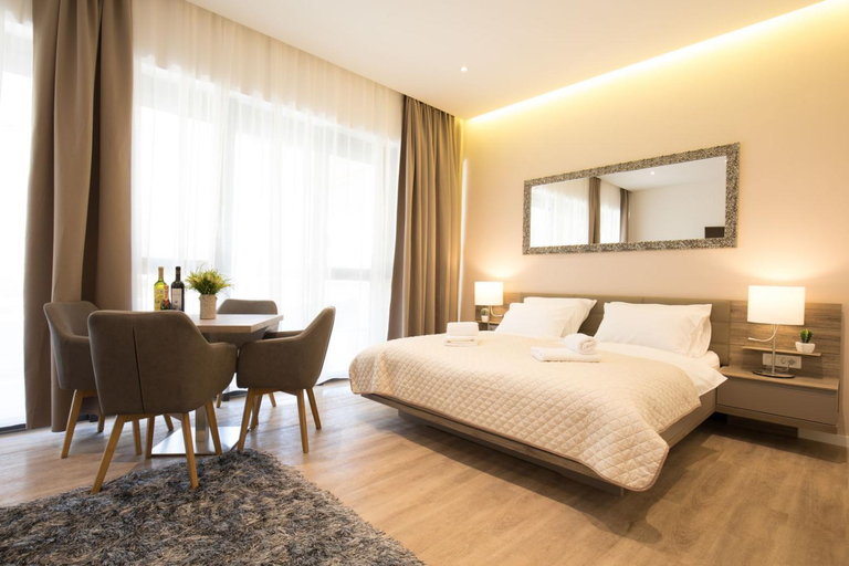 4, Apartment and Rooms Comfort Zone, Split