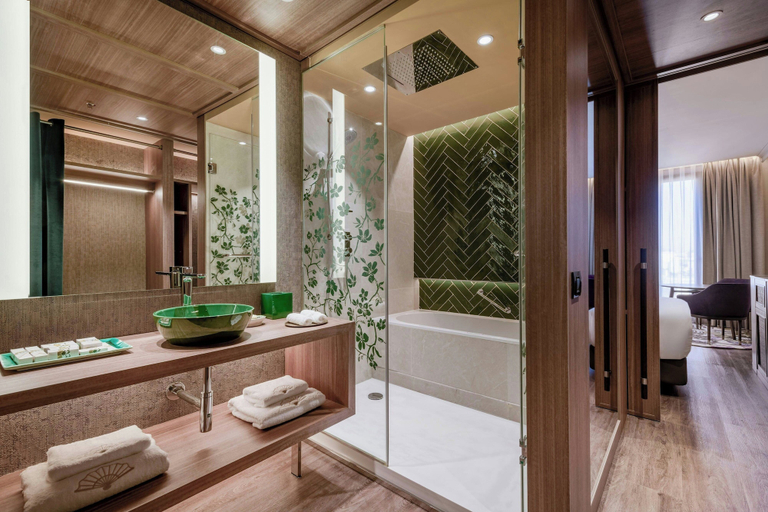 Bathroom 5, Querencia de Sevilla Autograph Collection, Sevilla