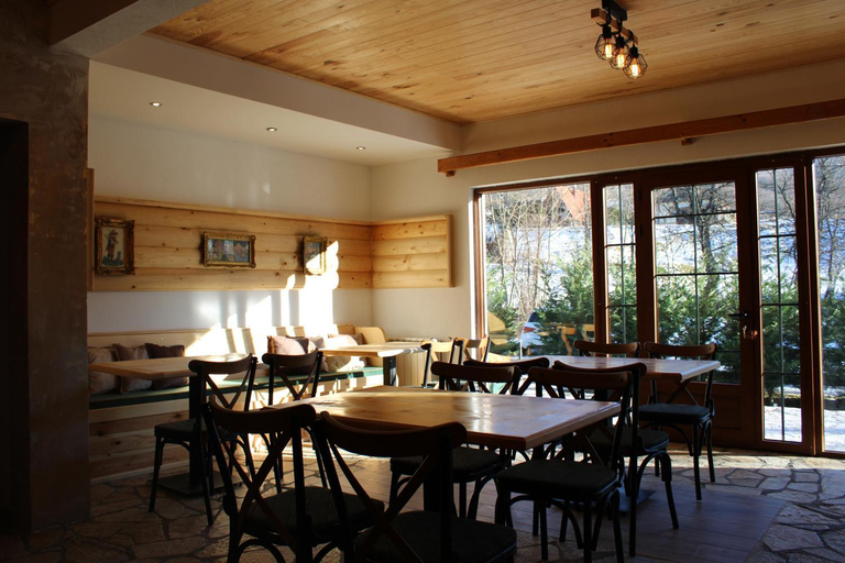 Food & Drinks 2, Pubhouse & Rooms Pahulja