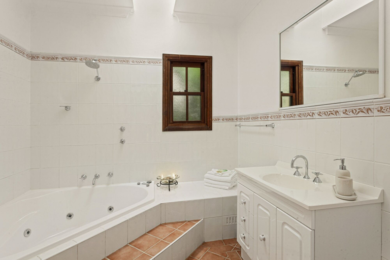 Bathroom, Valley of the Waters B&B, Blue Mountains