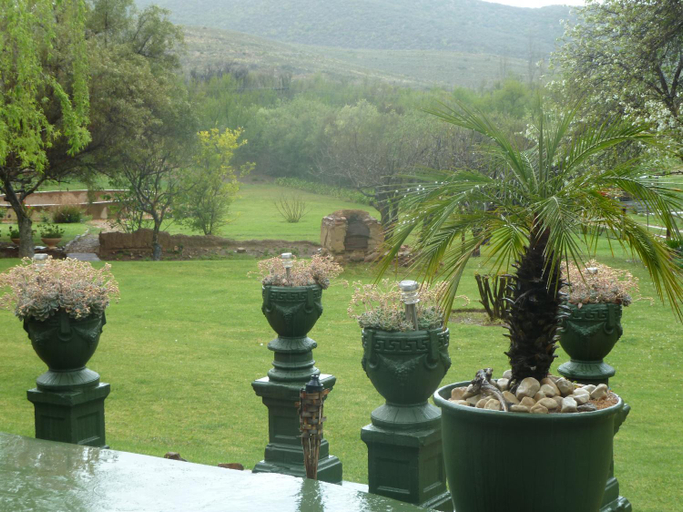 Others 3, Ladismith Country House, Eden