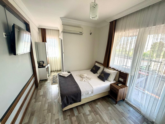 Bedroom 3, Hotel Sahin, Akköy