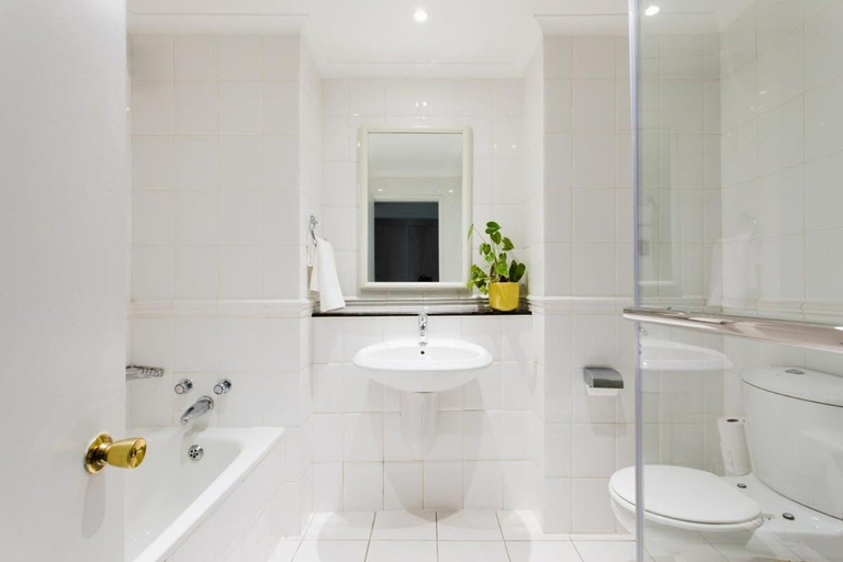 Others 4, Hotel type living, spacious, central, secure,wifi!, City of Cape Town