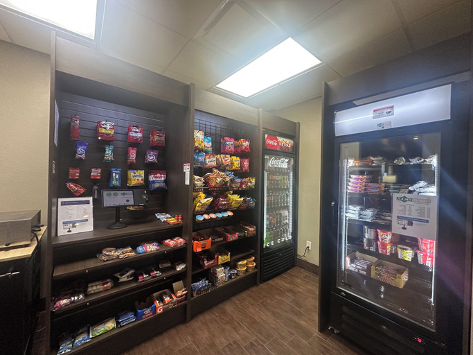 Food & Drinks 5, Sleep Inn & Suites Fort Dodge, Webster