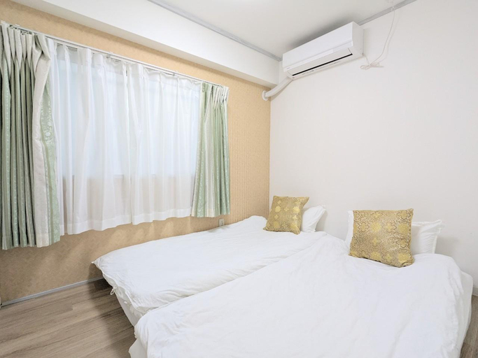Bedroom 18
