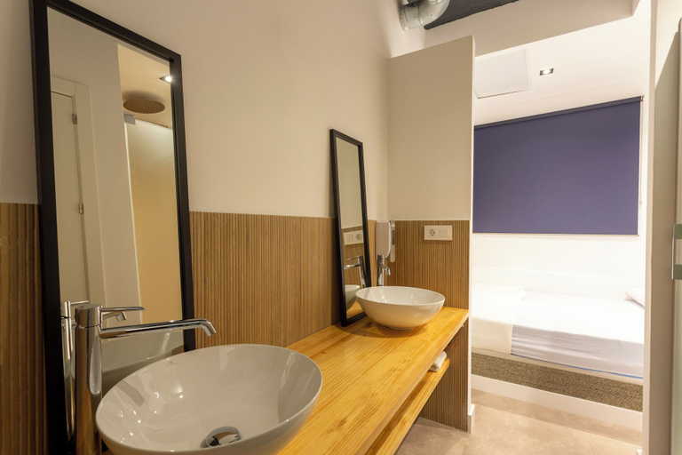 Bathroom 4, Málaga Stop Hostel, Málaga