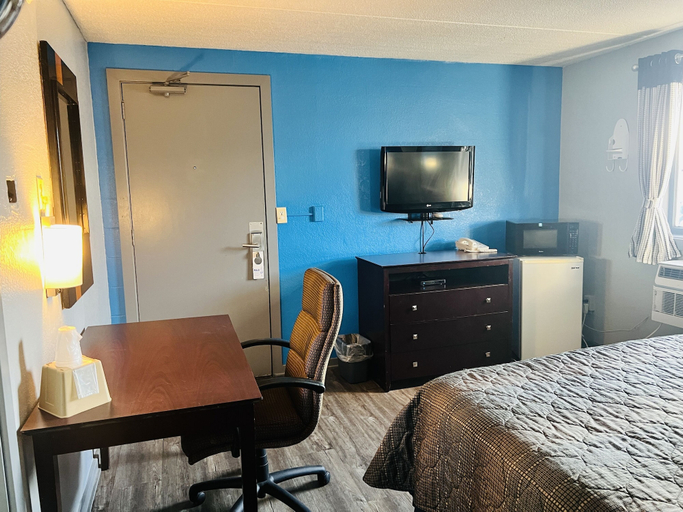 Bedroom 3, Executive Inn Owatonna Hwy 35, Steele