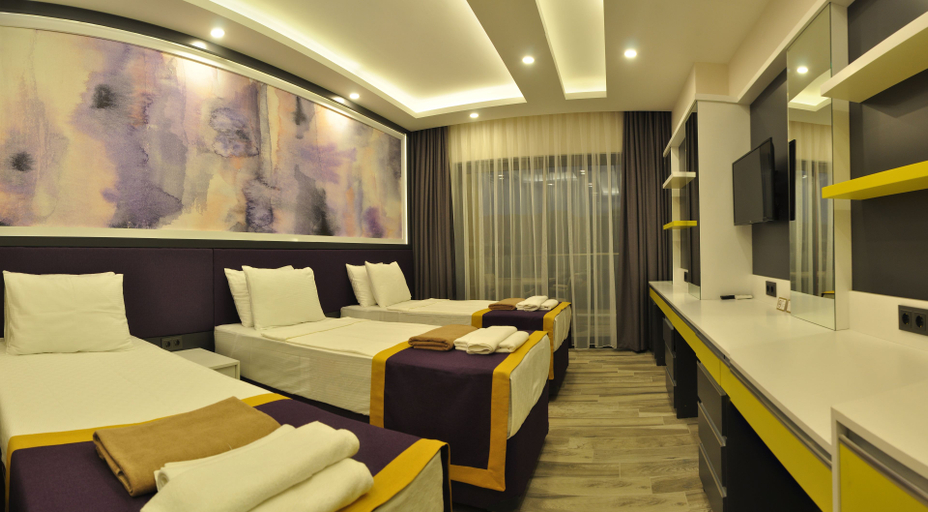 Bedroom 2, Campus Hill Hotel, Alanya