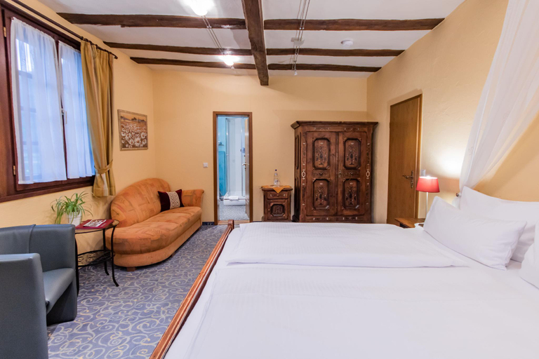 Bedroom 16