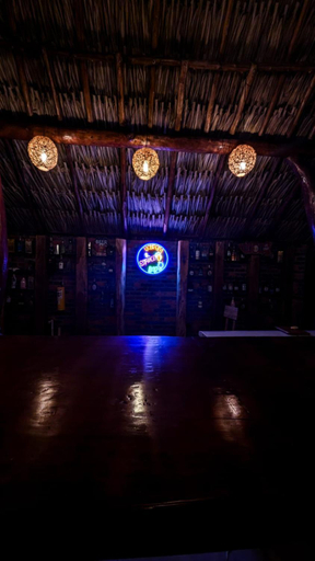 Food & Drinks