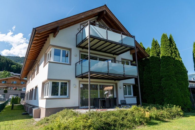 Room 3, Fourteen 4 0 Zell am See S P, Zell am See
