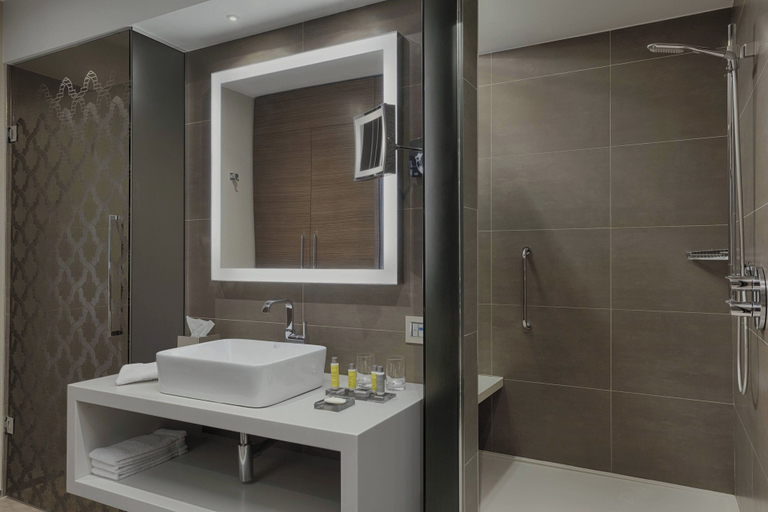 Bathroom 5, Constantine Marriott Hotel, Constantine