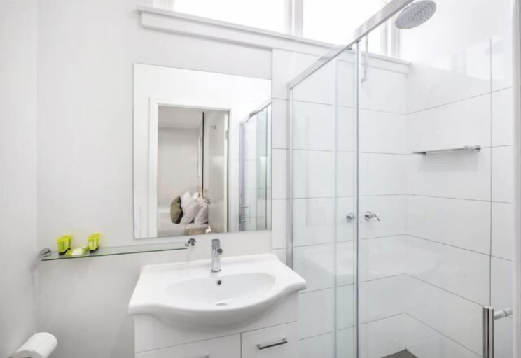 Bathroom 9