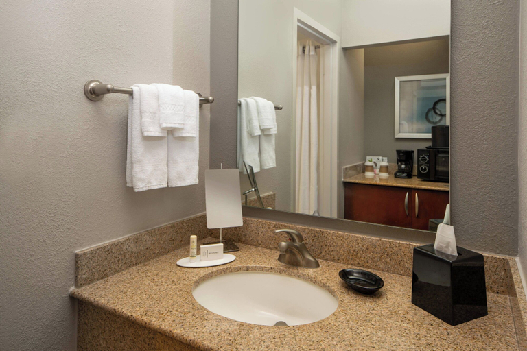 Bathroom 5, Courtyard by Marriott Jacksonville at Mayo Clinic Campus/Beaches, Duval