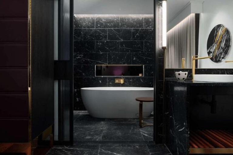 Bathroom 10