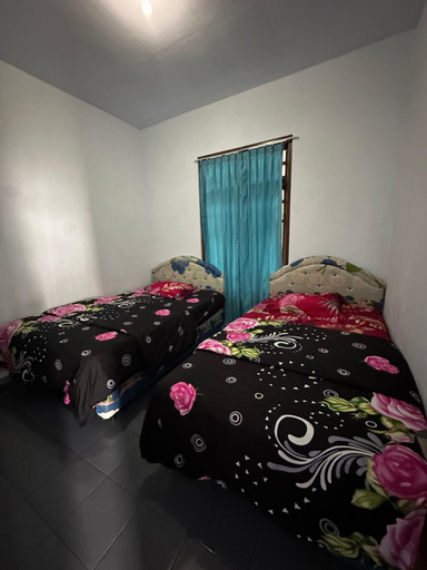 Bedroom 3, Good Karma Guesthouse, Probolinggo