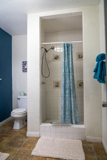 Bathroom 4, Patriots Boutique Motel, Orange