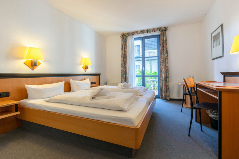 Bedroom 3, Hotel Rügenschmiede vis a vis Hiddensee, Vorpommern-Rügen
