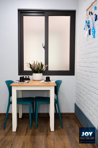 Dining Room 8