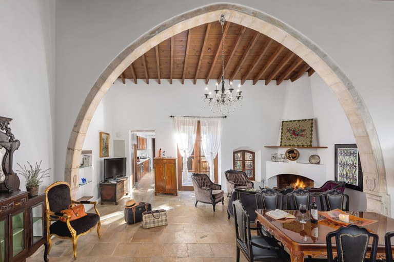 Food & Drinks 5, Oinoessa Traditional Boutique Houses