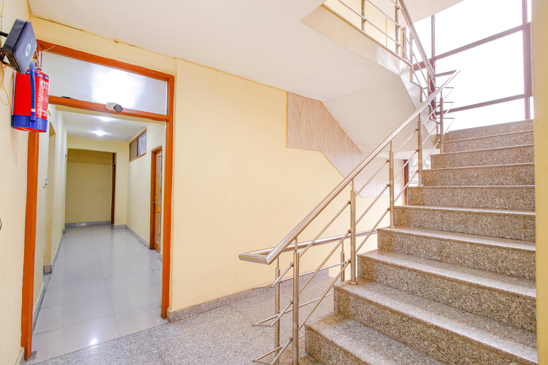 Public Area 2, Fabhotel Grand Comforts, Srinagar