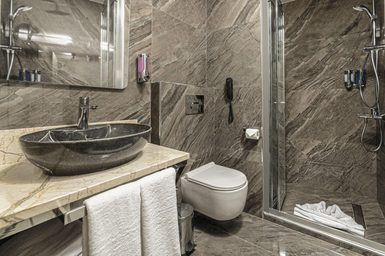 Bathroom 5, Asilzade Hotel Sirkeci, Fatih