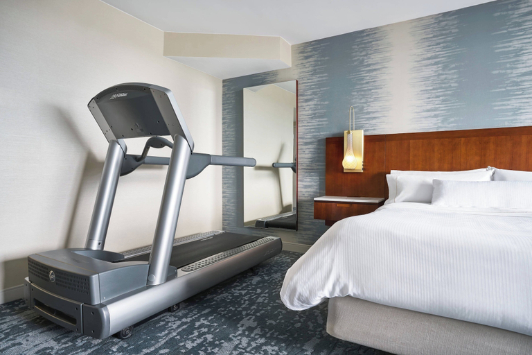 Bedroom 4, The Westin Virginia Beach Town Center, Virginia Beach