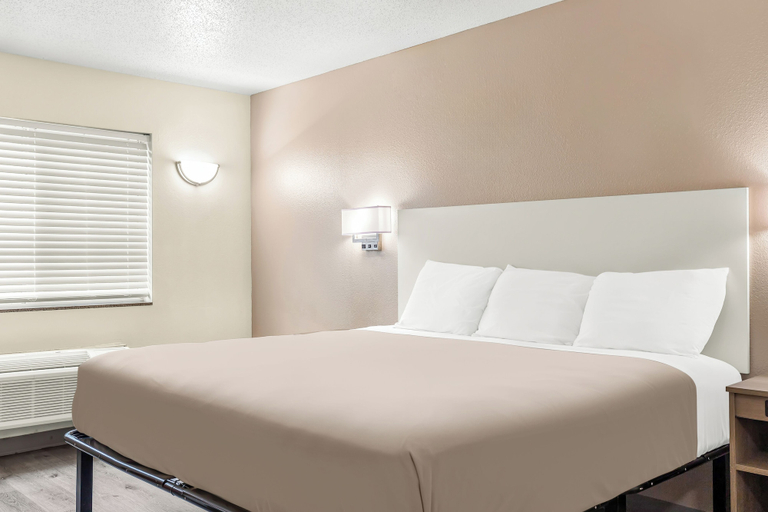 Bedroom 3, Welcome Suites, Saint Clair