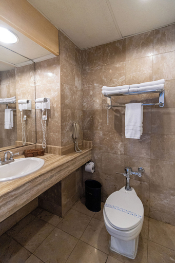 Bathroom 3, Hotel Honduras Maya, Distrito Central
