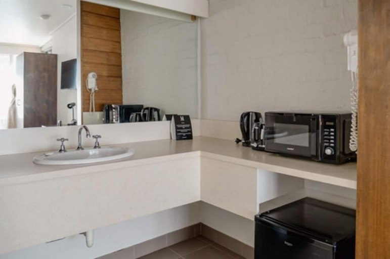 Bathroom 4, Mitchell on Main Motel & Apartments, E. Gippsland - Bairnsdale