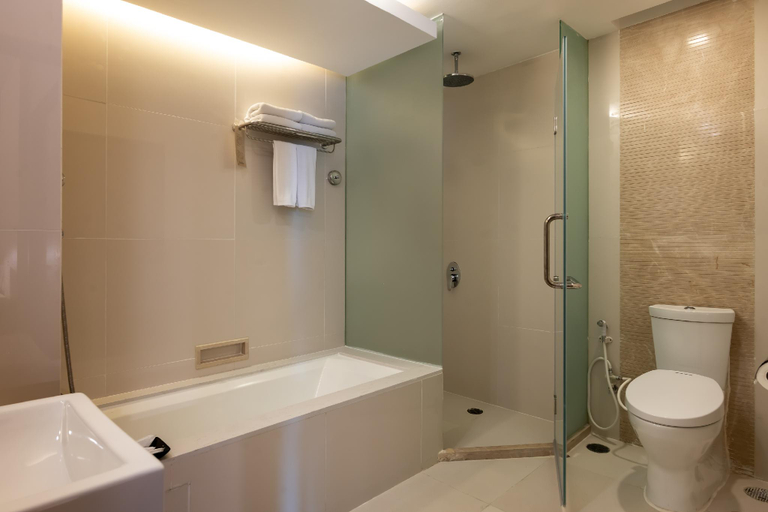 Bathroom 20