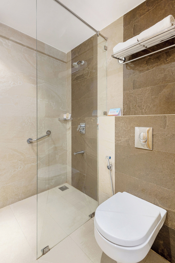 Bathroom 5, Sterling Manali, Kullu