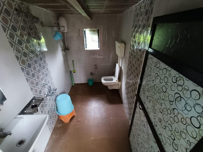 Bathroom 2, Dahigaon Lake Resort Karjat, Raigarh