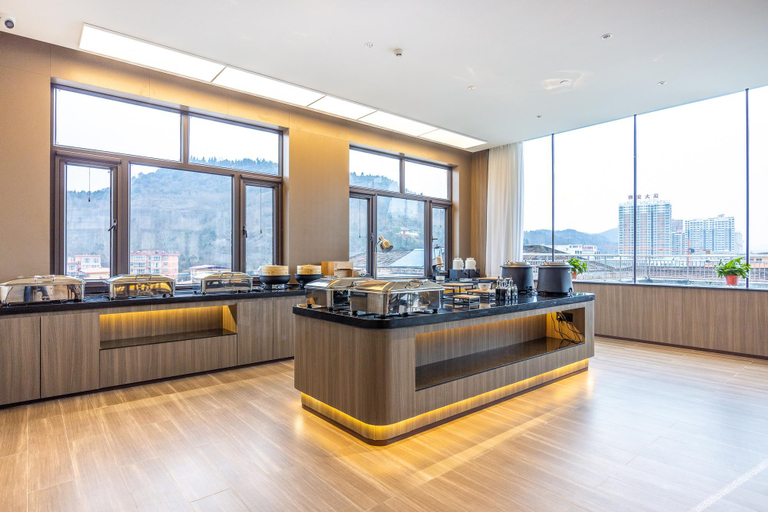 Food & Drinks 4, Hanting Hotel Longnan Hui County Jianxin Road, Longnan
