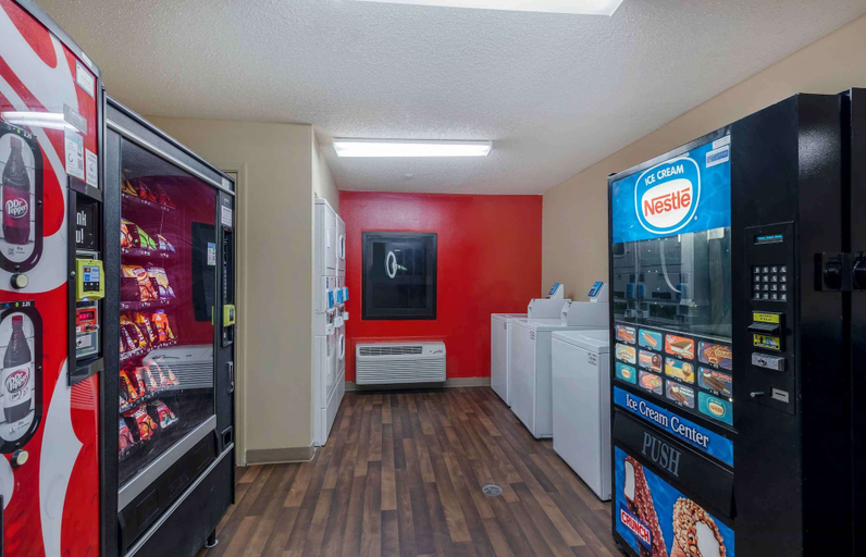 Food & Drinks, Extended Stay America Select Suites Dallas Farmers Branch, Dallas