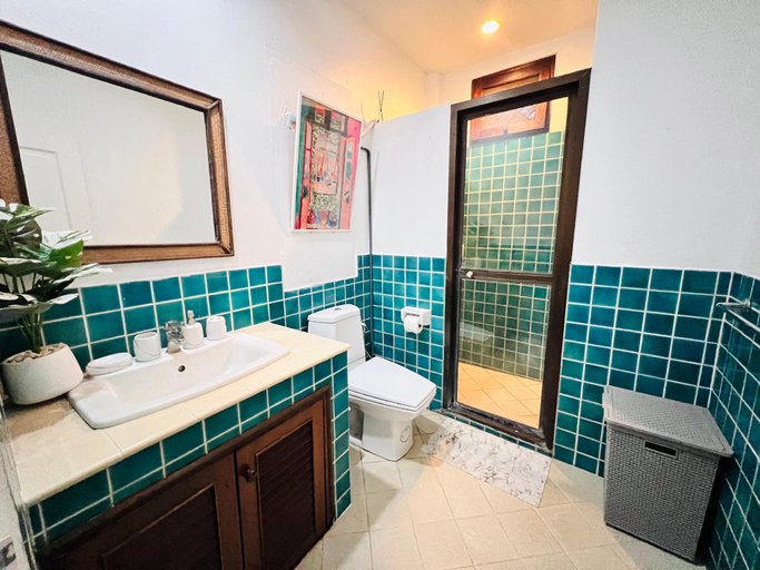Bathroom 8