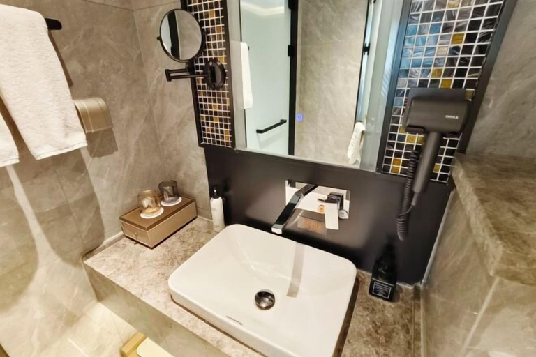 Bathroom 3, Shandong Hanlin Hotel (Shandong Normal University Qianfoshan Branch), Jinan