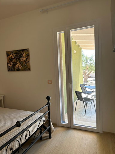 Others 4, Li Mori Rooms, Lecce