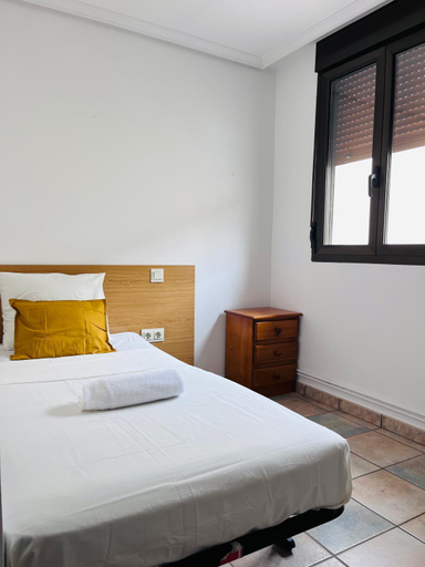 Others 5, Hostal Argia, Navarra