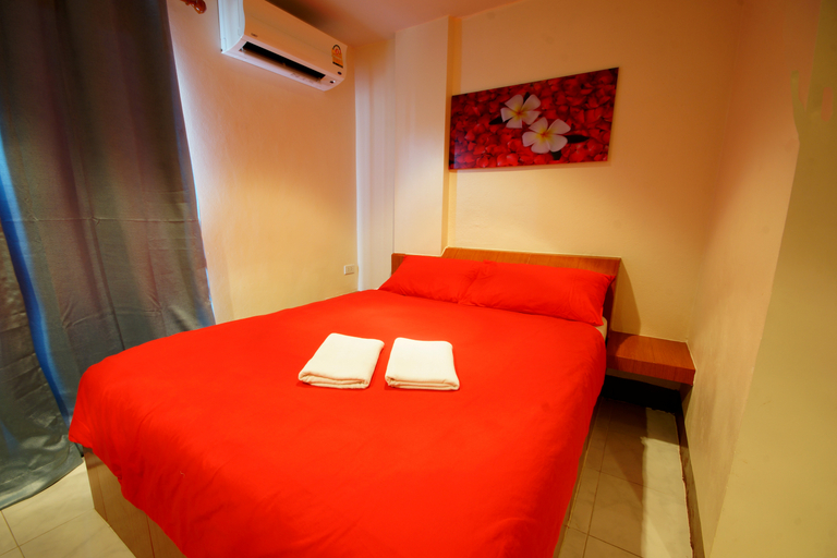 Bedroom 4, Walking Street Guest House, Pattaya