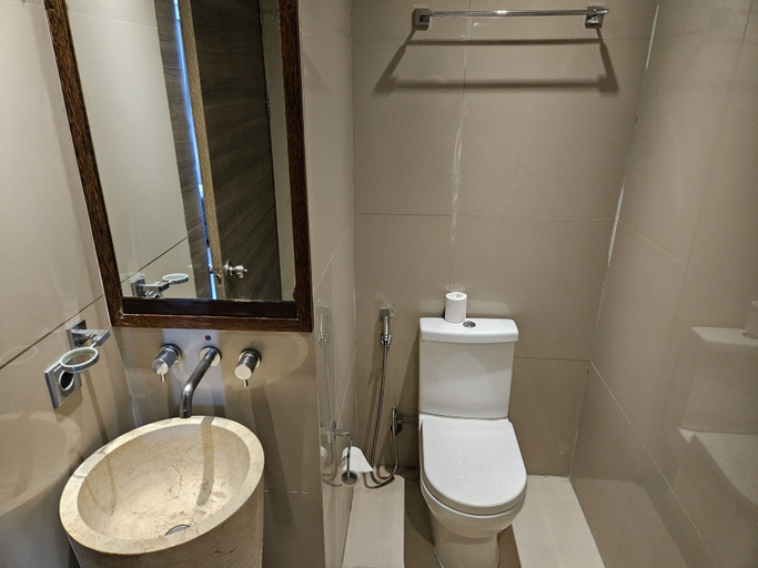Bathroom 9