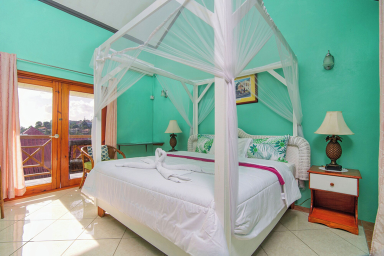 Bedroom 3, Tropical Paradise View