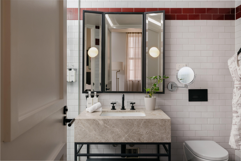 Bathroom 14