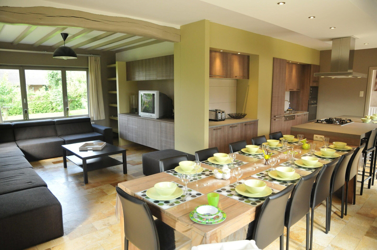 Food & Drinks 5, Holiday Home in Marche-en-famenne Near Train, Luxembourg