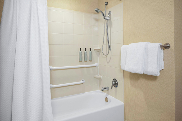Bathroom 5, Courtyard by Marriott Aberdeen at Ripken Stadium, Harford