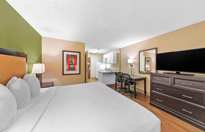 Bedroom 3, Extended Stay America Suites Los Angeles Chino Valley, San Bernardino
